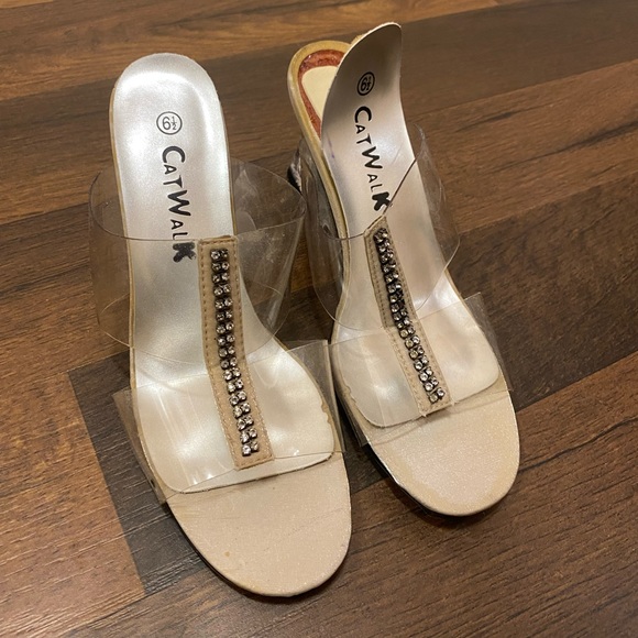 CatWalk Clear Mule Heels - Picture 3 of 6